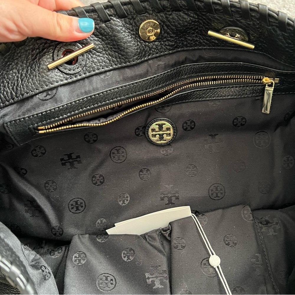 Tory Burch large tote NWT black - Picture 4 of 13